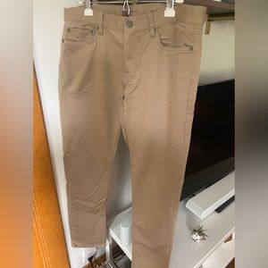 Banana Republic Men’s Traveler Pants - Great Condition